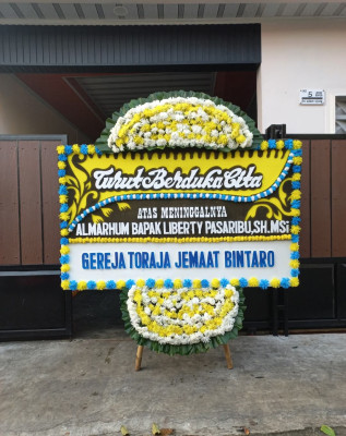 Papan Bunga Duka di Tanjung Jaya