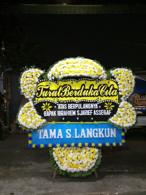 Papan Bunga Duka di Tanjung Jaya
